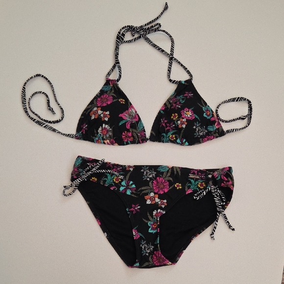 Lascana Floral Bikini Set Size 10 Bottoms, D Cup Top - Picture 1 of 4